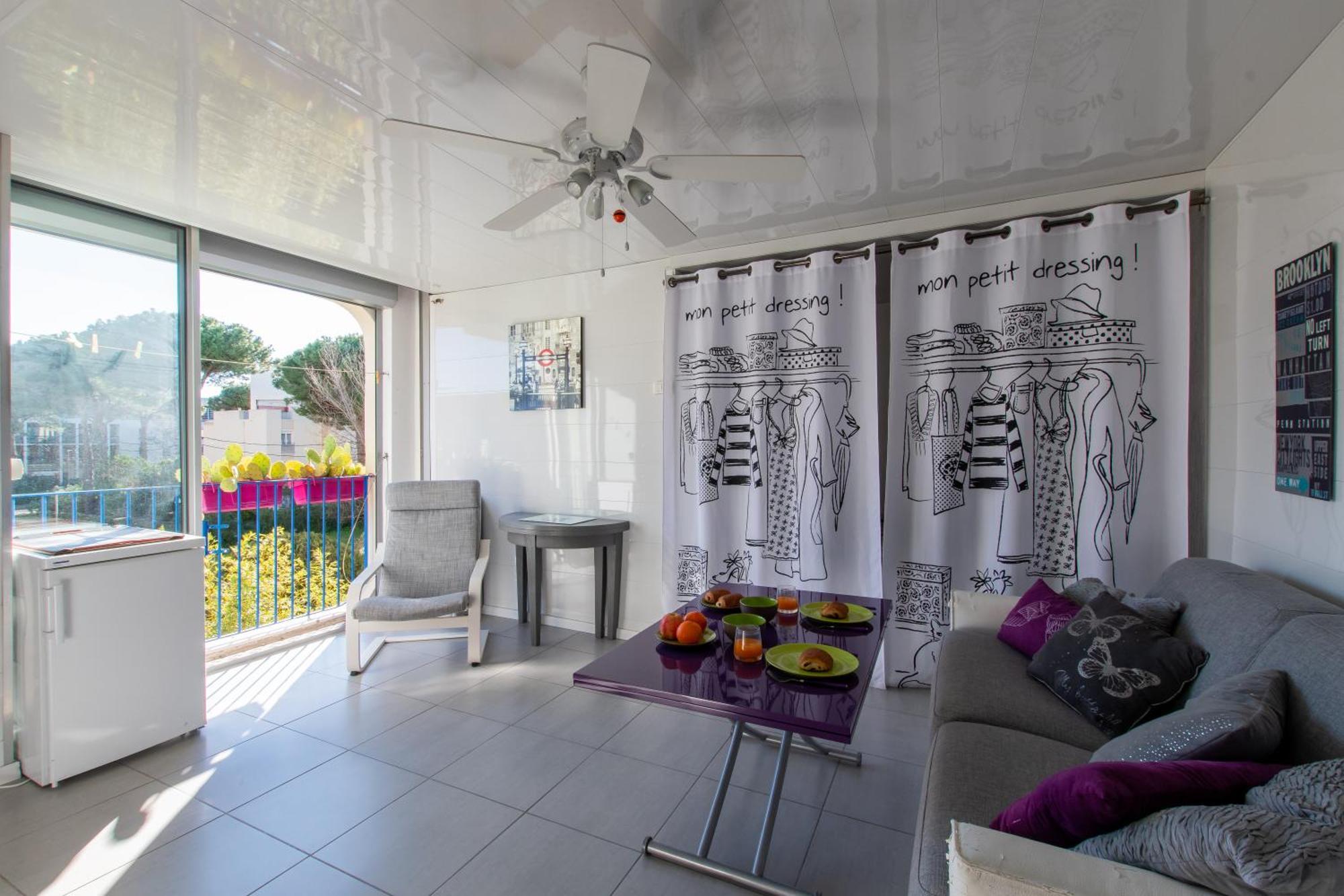 La Perle Marine * Plage A 15 Min * Parking Prive * Literie Confortable ลา กร็องเดอ-ม็อต ภายนอก รูปภาพ